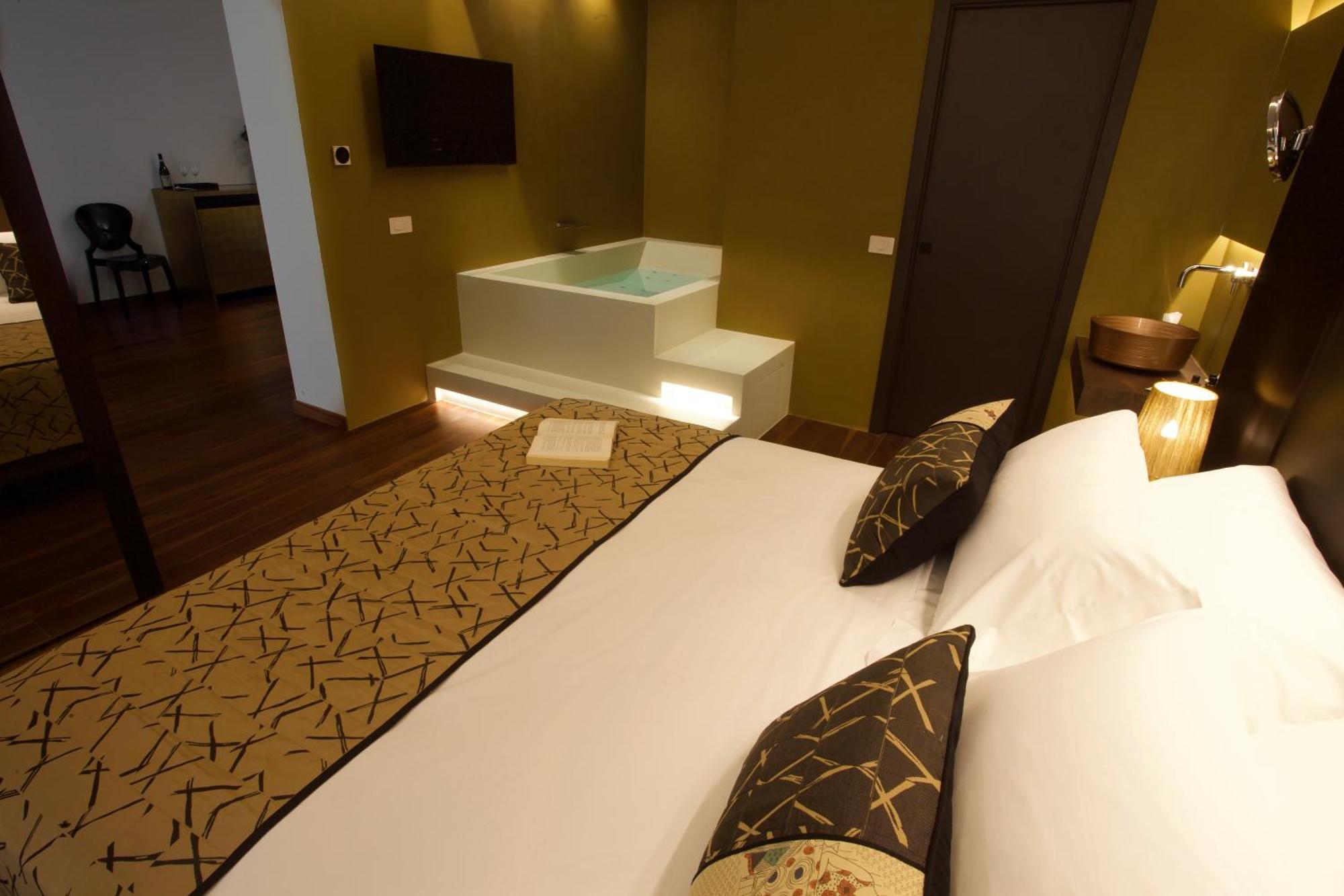 Suite Private Pool,1501123678:JPEG